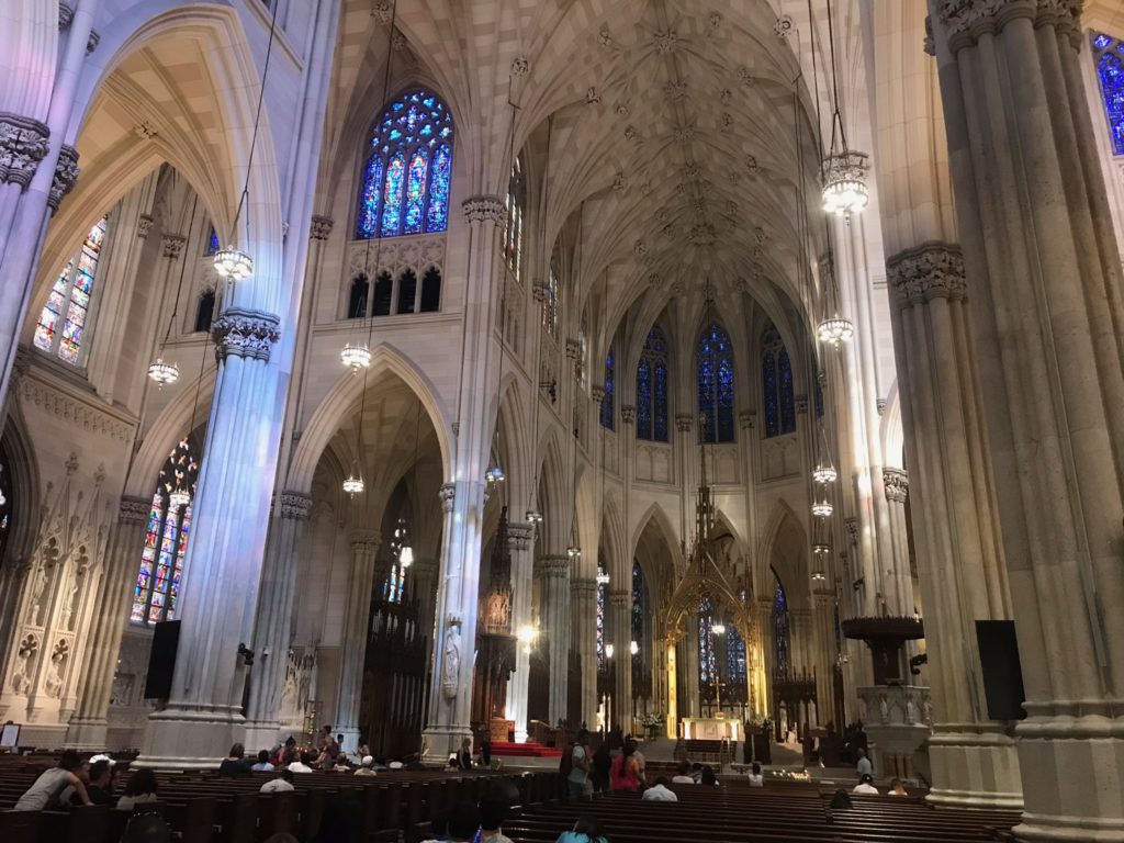 New York Midtown - St Patrick's Cathedral 